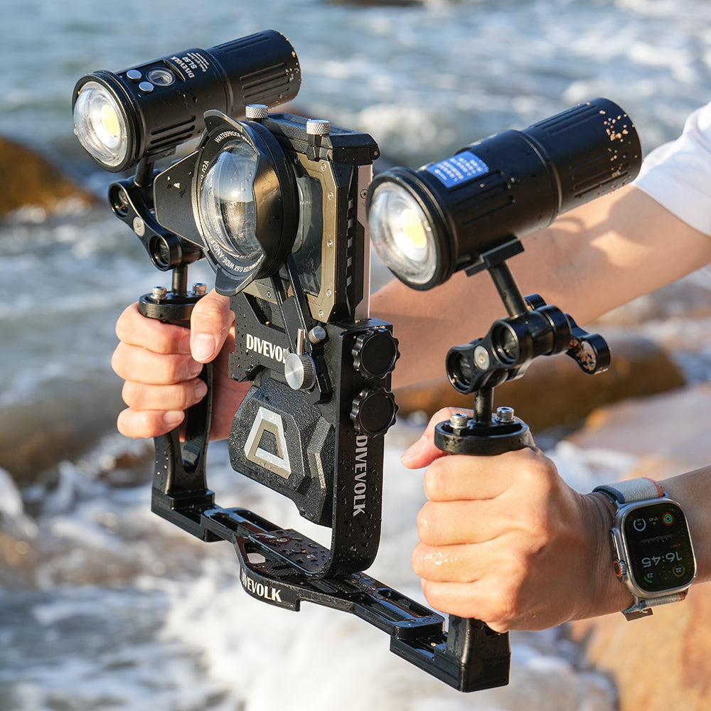 Vertical Horizontal Switching L Bracket for Seatouch 4 Max underwater housing, compact camera, action camera to create social media content